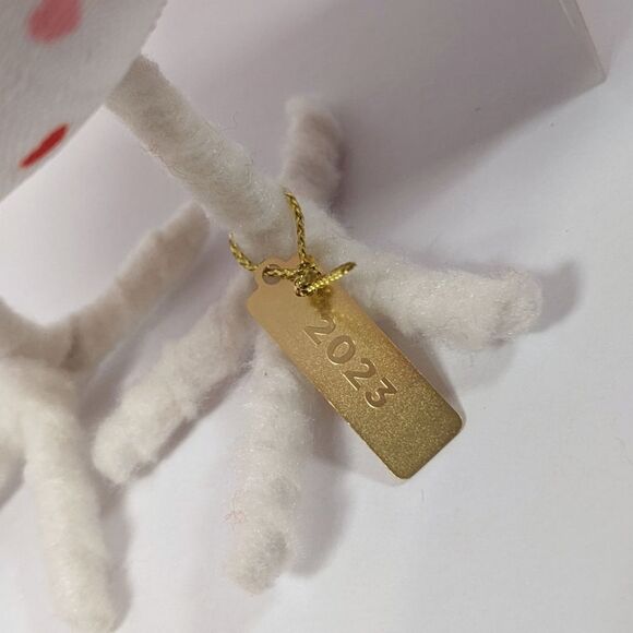 New Spritz Aerial Bird Target Valentine's Day Decor Love Sign Beret Hat Red NWT - Picture 6 of 7